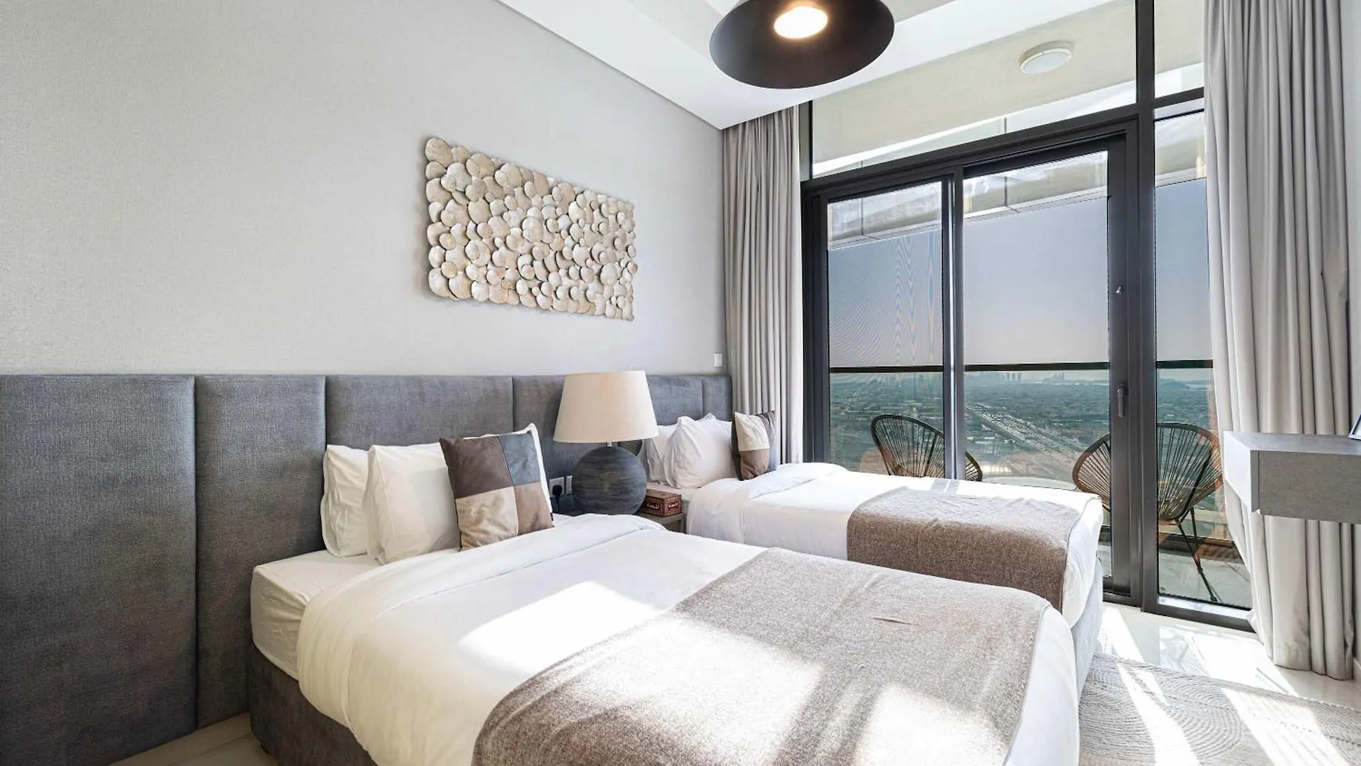 Modern 3-Bedroom Apartment With Breathtaking City Views Dubai
