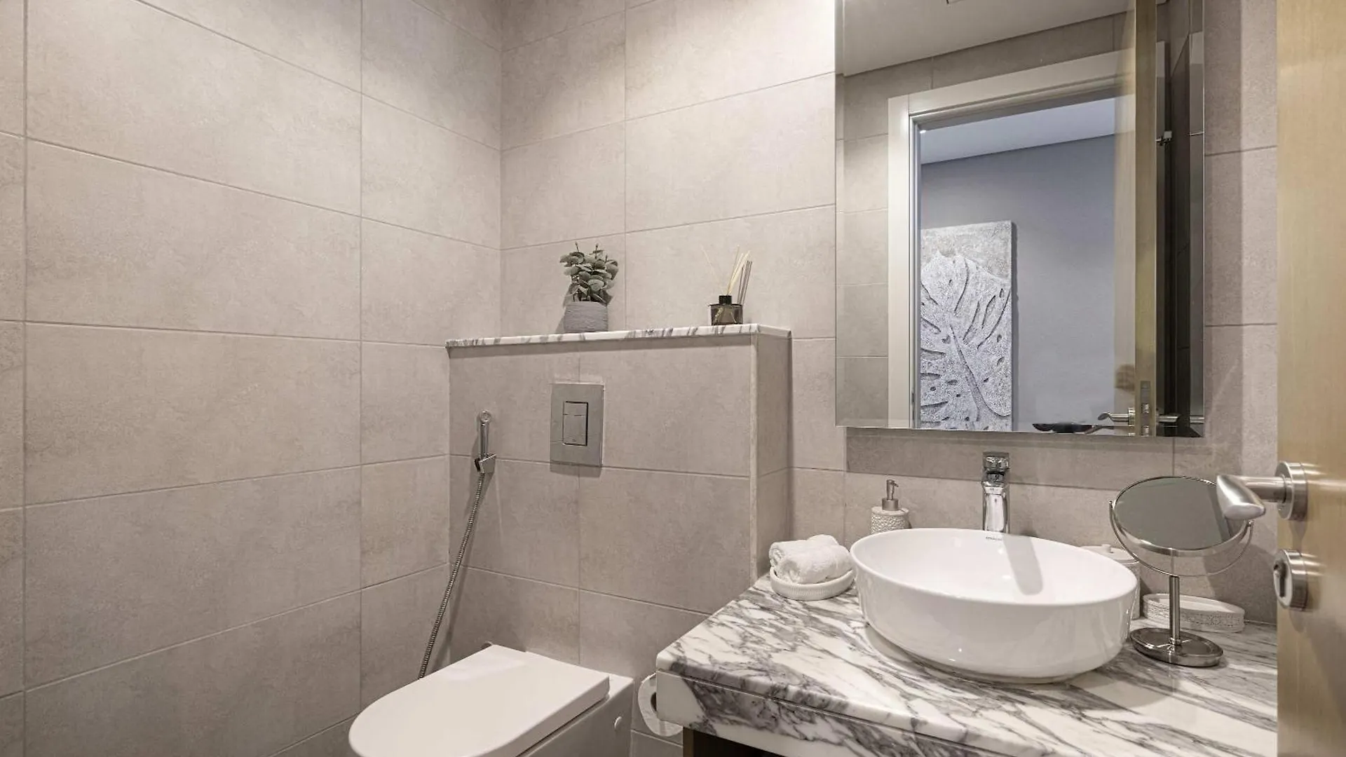 Modern 3-Bedroom Apartment With Breathtaking City Views Dubai 0*,