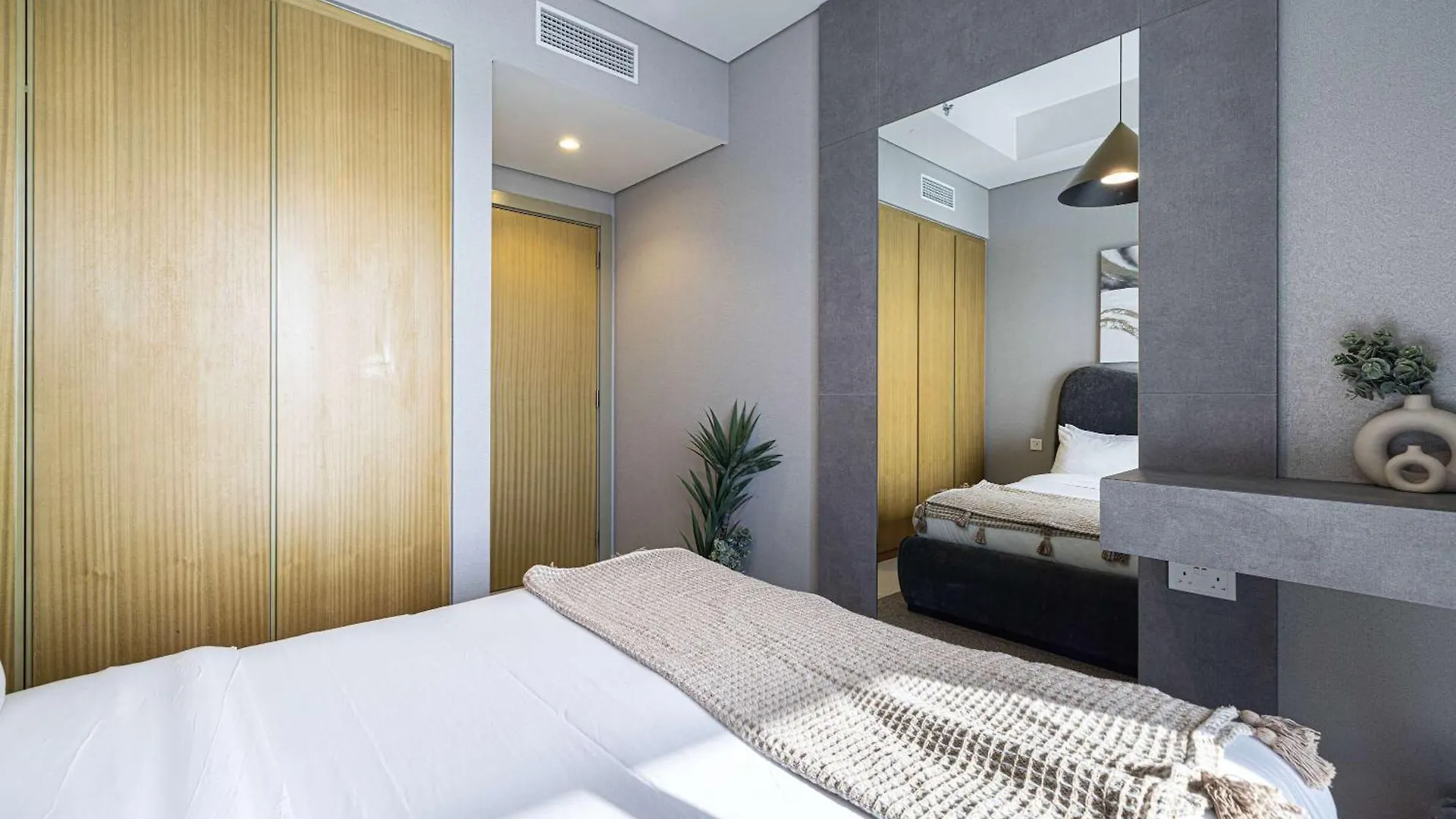 Modern 3-Bedroom Apartment With Breathtaking City Views Dubai