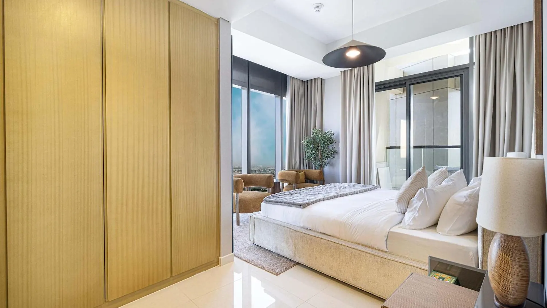 Modern 3-Bedroom Apartment With Breathtaking City Views Dubai